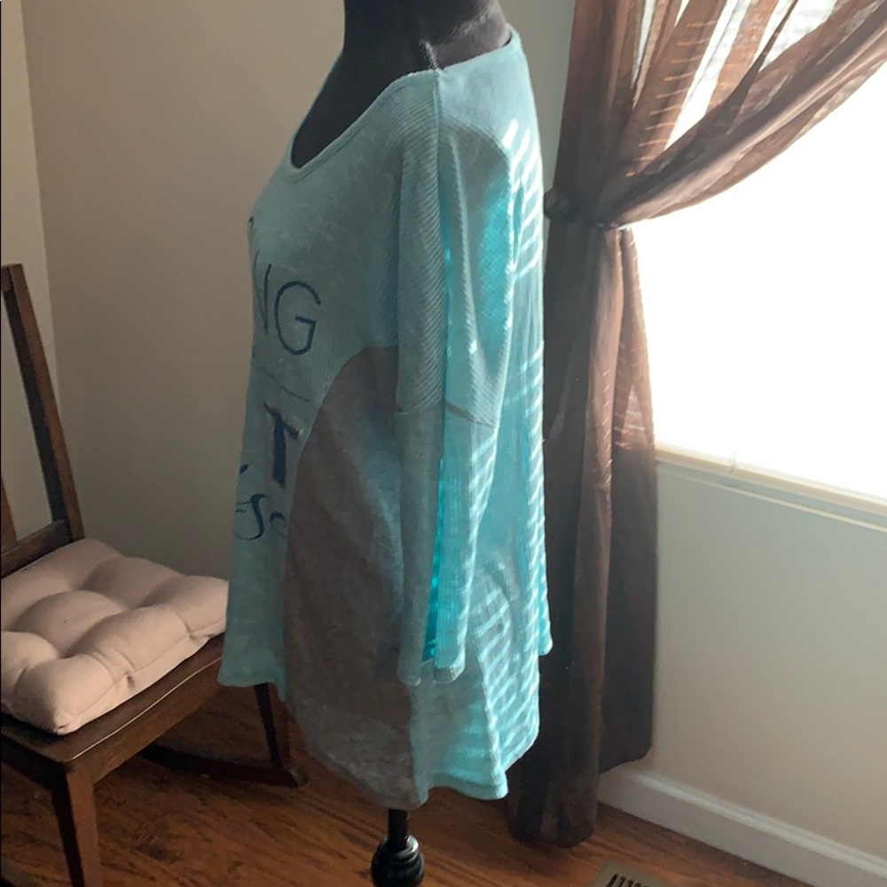 Blouse - Picture 3 of 6